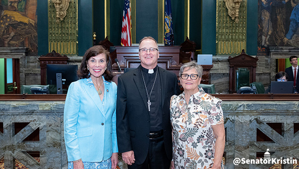 Sen. Phillips-Hill with Father Mark Nelson on the Senate floor