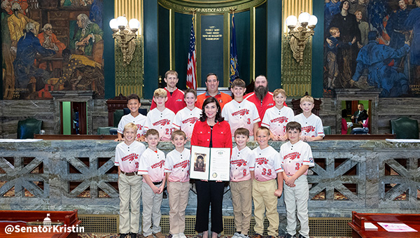 Sen. Phillips-Hill with the SYC Baseball team group on the Senate floor.